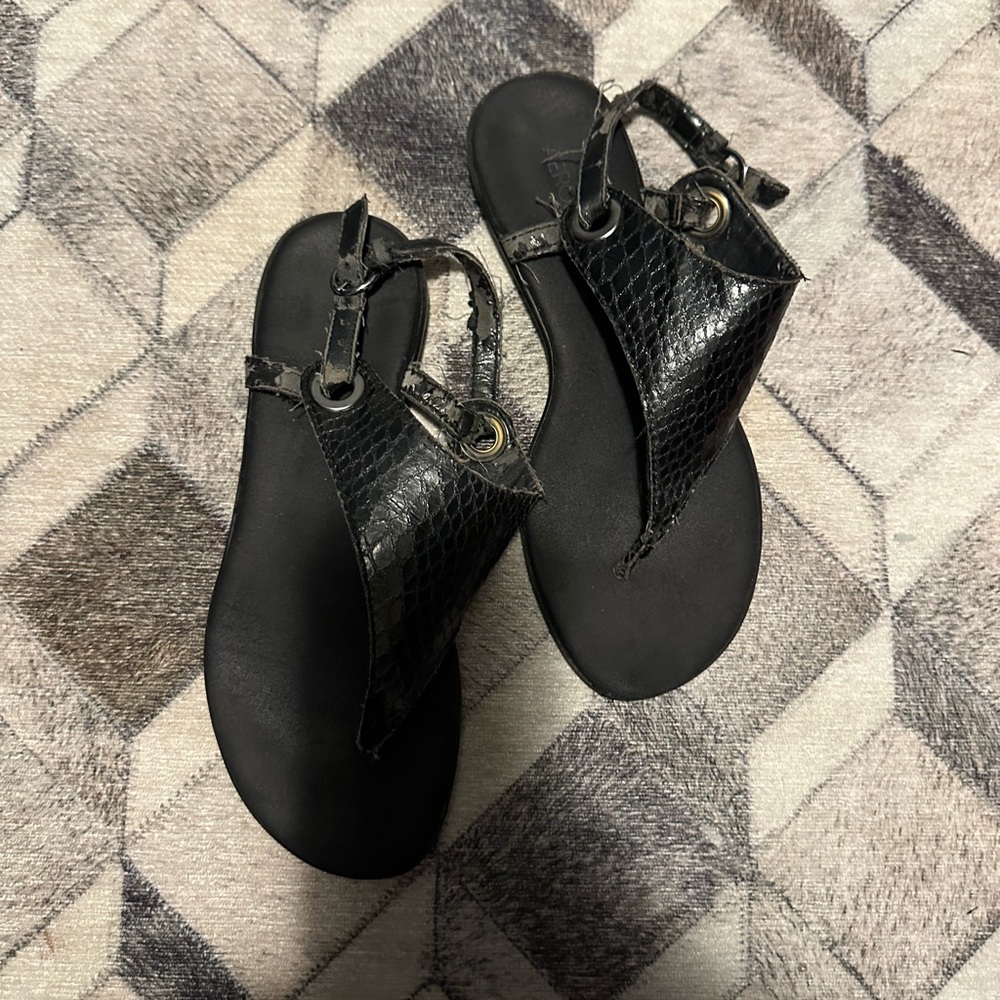 Black Dressy Sandals with straps Size 7 Comfy!